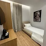 Zeus Hotel 4*