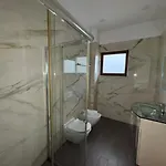 Zeus 4*