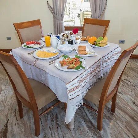 Zeus Ξενοδοχείο Rinas